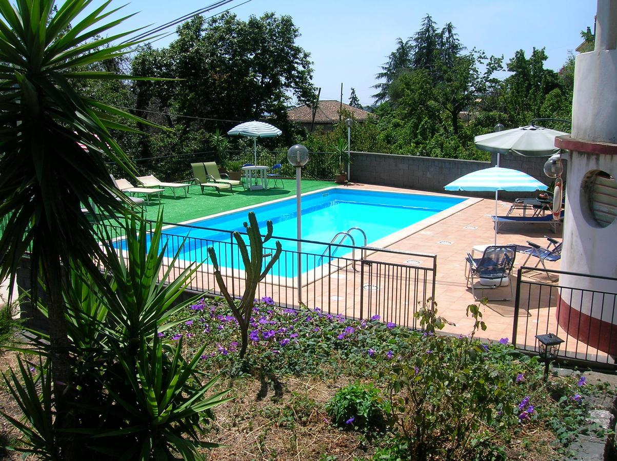 Al Villino Sunshine In Villa Con Piscina Ed Idromassaggio Sant'Alfio Bagian luar foto